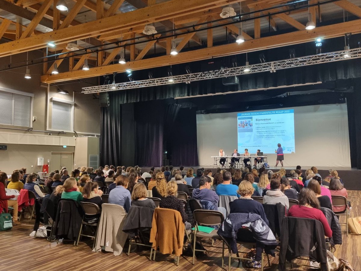 [PARTENAIRES] Retours en image sur la journée départementale du réseau d'écoute d'appui et d'accompagnement des parents #Reaap sur le thème du répit @La_drome <a href="/udaf_26/">Udaf 26</a>
🔎 interventions d'Hélène Viennet, psychologue clinicienne et psychiatre, et <a href="/tanguychatel/">tanguy chatel</a> sociologue