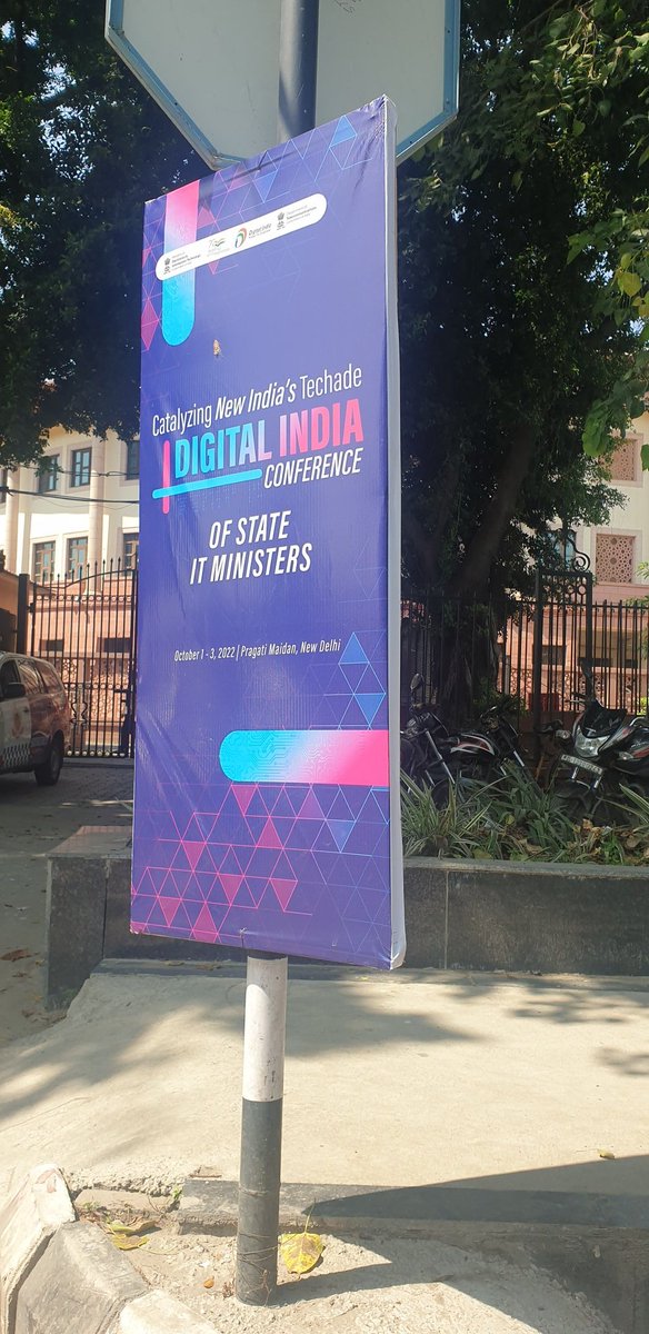 debjani_ghosh_'s tweet photo. Timely discususon on making India a #DigitalTalentNation at the #DigitalIndiaConference #IMC2022
It was good to hear some of the states share their talent strategies and priorities. A lot of synergies.. we can achieve a lot more via stronger collaboration and sharing. https://t.co/KqDUO7O8PA