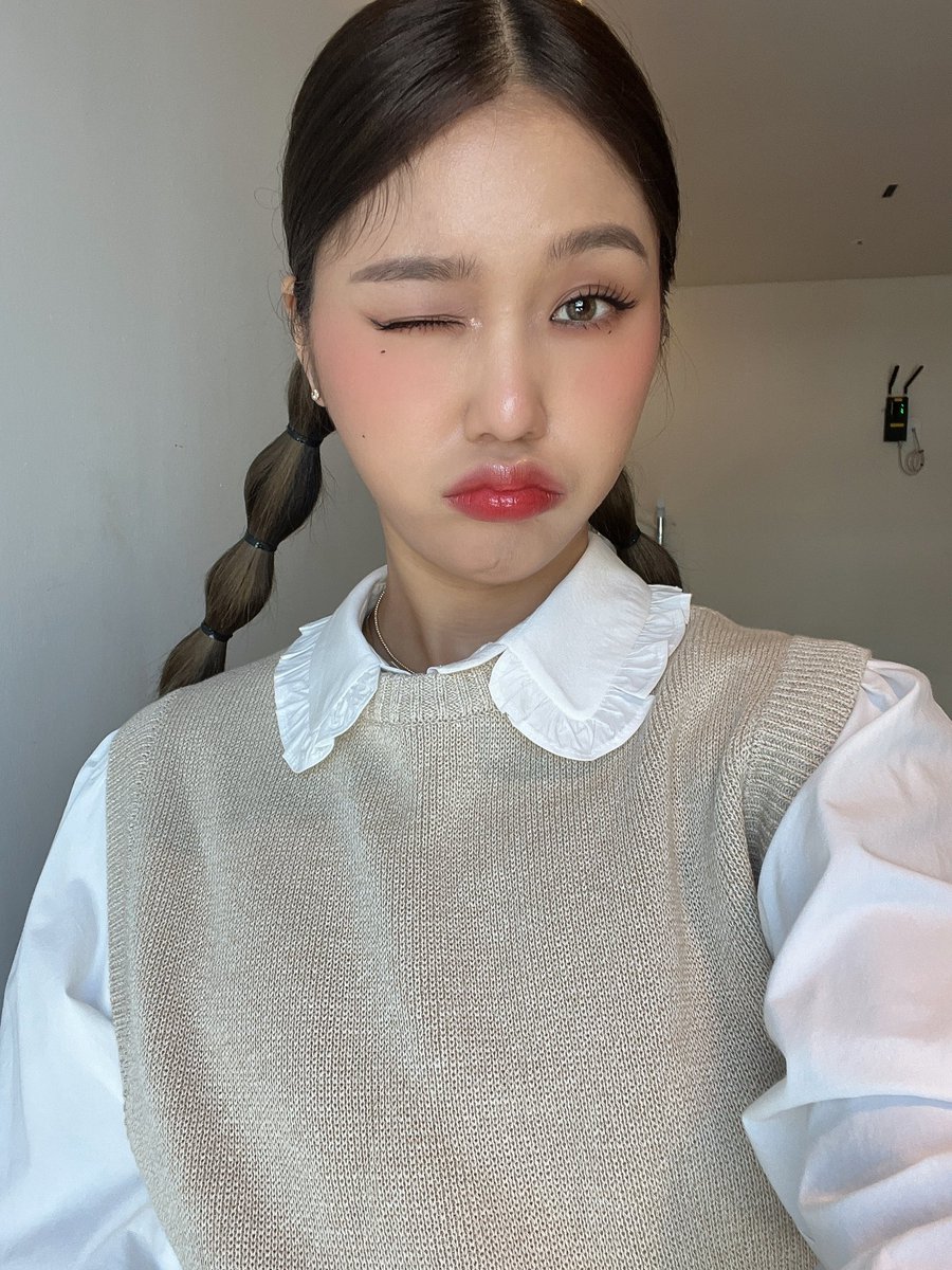 8_OHMYGIRL's tweet photo. [#OHMYAir] 글로벌까지 접수한 #미미 의 매력✨ 'JTBC 톡파원 25시' 에서 확인하실 수 있습니다‼️😆 잠시 후 8시 50분, 본방사수로 함께해요💕

#오마이걸 #OHMYGIRL #OMG https://t.co/Q8LbUkuqdw