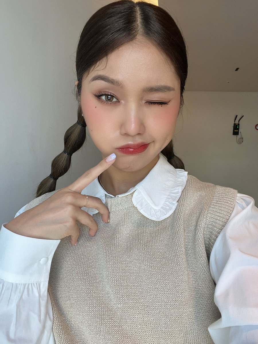 8_OHMYGIRL's tweet photo. [#OHMYAir] 글로벌까지 접수한 #미미 의 매력✨ 'JTBC 톡파원 25시' 에서 확인하실 수 있습니다‼️😆 잠시 후 8시 50분, 본방사수로 함께해요💕

#오마이걸 #OHMYGIRL #OMG https://t.co/Q8LbUkuqdw