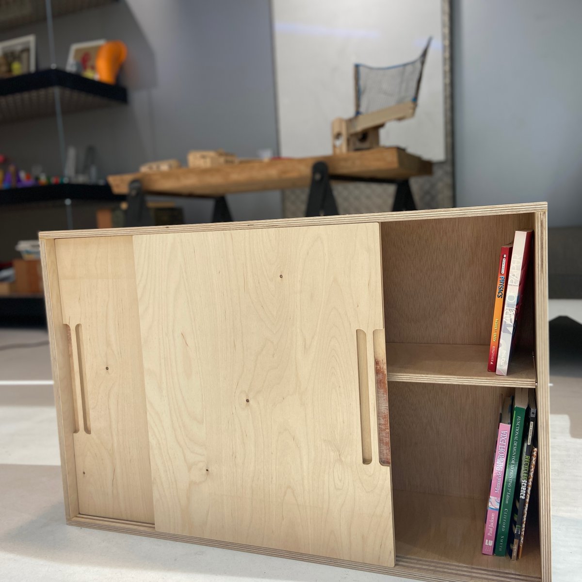 FabLabStQ's tweet photo. (Casi) cualquier idea se puede hacer tangible ✨ en el @fablabsantcugat.

Este mueble es un zapatero único que nos pidió una clienta: lo diseñamos con Fusion 360 de #Autodesk, y lo cortamos con la CNC. ¡Y así quedó!

¿Cuál es tu idea? 💡 ¡Ven al FabLab!

#digitalfabrication https://t.co/stDgvLTGKz