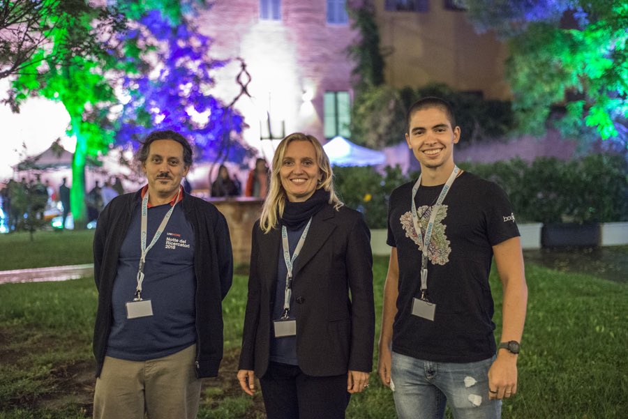 gbrancol's tweet photo. #NotteCnr edizione 2022! Toccare le proteine a mani nude (virtuali) ๐Complesso S.Geminiano #Modena. Giorgia Brancolini (#Cnr_Nano) in collaborazione con Daniele Montepietra (@UNIMORE_univ) e Alessandro Mossa (#Cnr_Nano). https://t.co/6a45DzWPfy