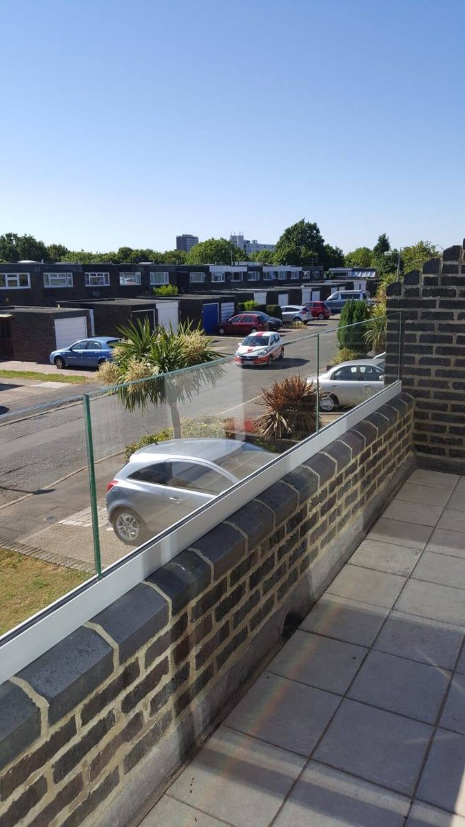 morelightglass's tweet photo. Lovely Balustrades, makes such a difference to the room. #Morelightglassdesign #Glass #Brightensupthespace #Balustrade #Framelessglass https://t.co/0ejxkXKs1Q