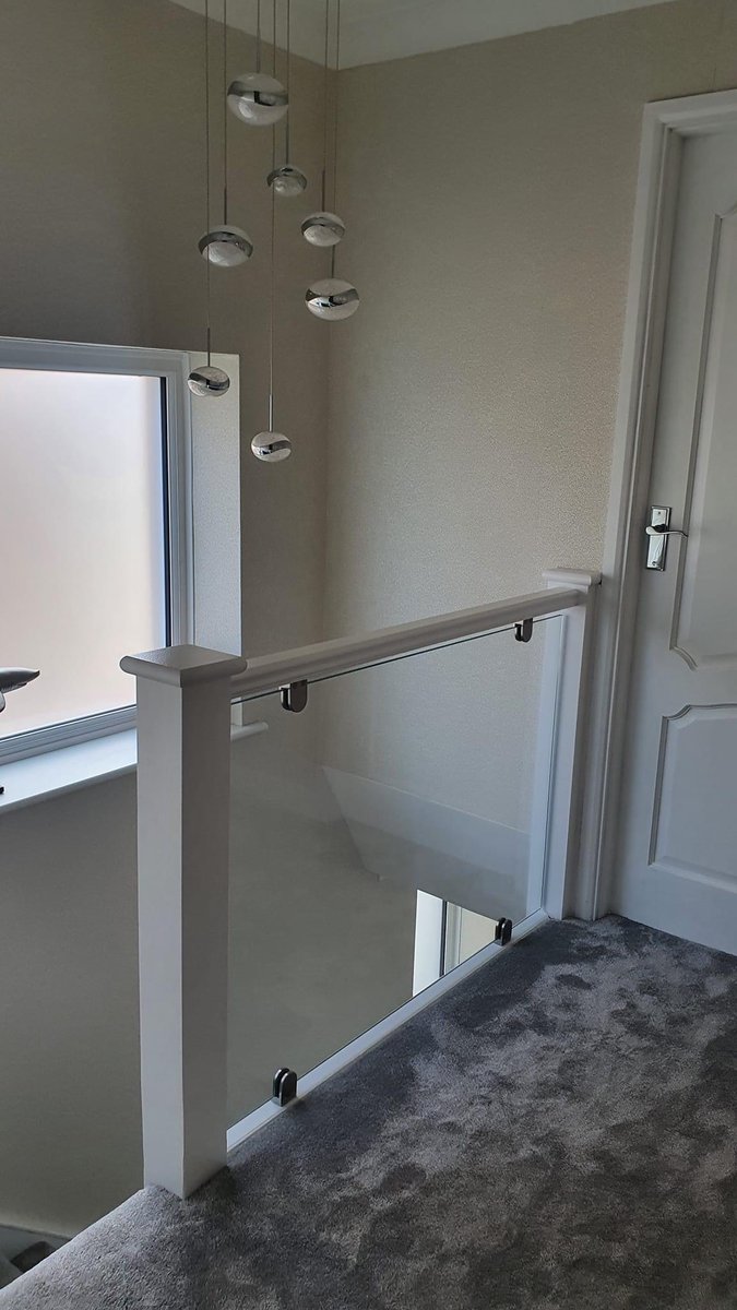morelightglass's tweet photo. Lovely Balustrades, makes such a difference to the room. #Morelightglassdesign #Glass #Brightensupthespace #Balustrade #Framelessglass https://t.co/0ejxkXKs1Q