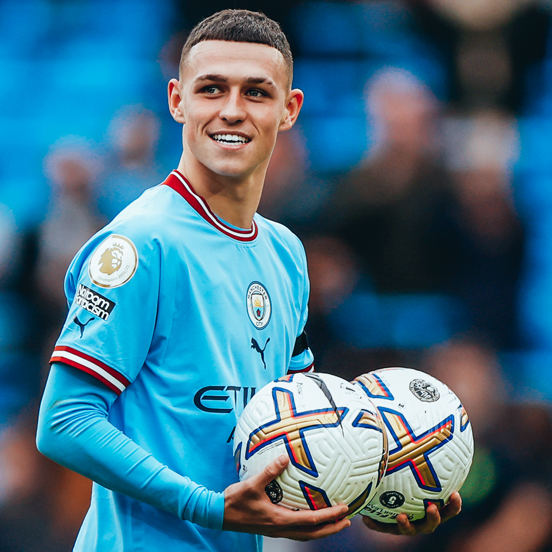 ManCity's tweet photo. 🤹‍♂️

#ManCity | @PhilFoden https://t.co/gKHDx2vGZ3