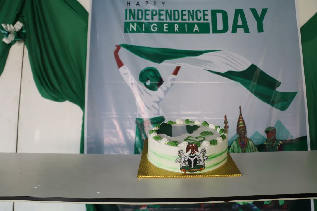 Tulip_lagos's tweet photo. With great enthusiasm and patriotic fervor, the staff and students of NTIC Lagos celebrated this year's Independence Day, which marked the 62nd year of freedom from British colonial rule, in the school premises, on 30th September 2022.
#ntictherightenvironmentforlearning https://t.co/FBu3zsErwV