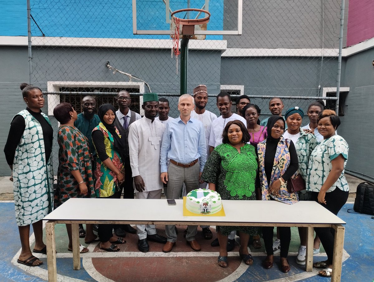 Tulip_lagos's tweet photo. With great enthusiasm and patriotic fervor, the staff and students of NTIC Lagos celebrated this year's Independence Day, which marked the 62nd year of freedom from British colonial rule, in the school premises, on 30th September 2022.
#ntictherightenvironmentforlearning https://t.co/FBu3zsErwV