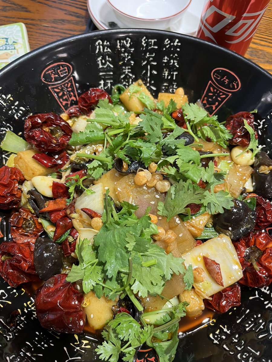 300원 날렷지만... 그래도 오랜만에 학교 한바퀴 돌아서 살거같아요