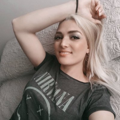 LaraAlexander30's tweet photo. #NewProfilePic https://t.co/dPe8T7ugv2