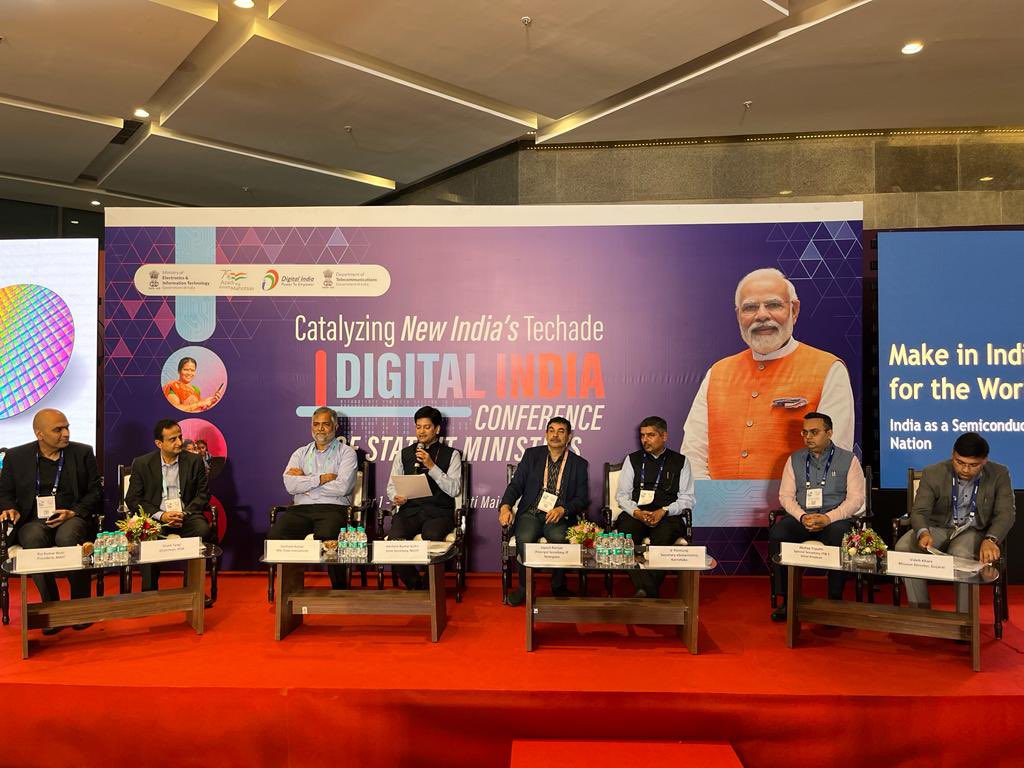 SemiconIndia's tweet photo. Insightful panel discussion organised as part of India Mobile Congress 2022 on
Make in India for the World: India as a @Semicon Nation
Moderated by @amiteshks1 ; JS(Electronics), MeitY.         @GoI_MeitY @_DigitalIndia @Electronics_GoI 
#semiconductor #AtmaNirbharBharat https://t.co/uzcUeWJS4v