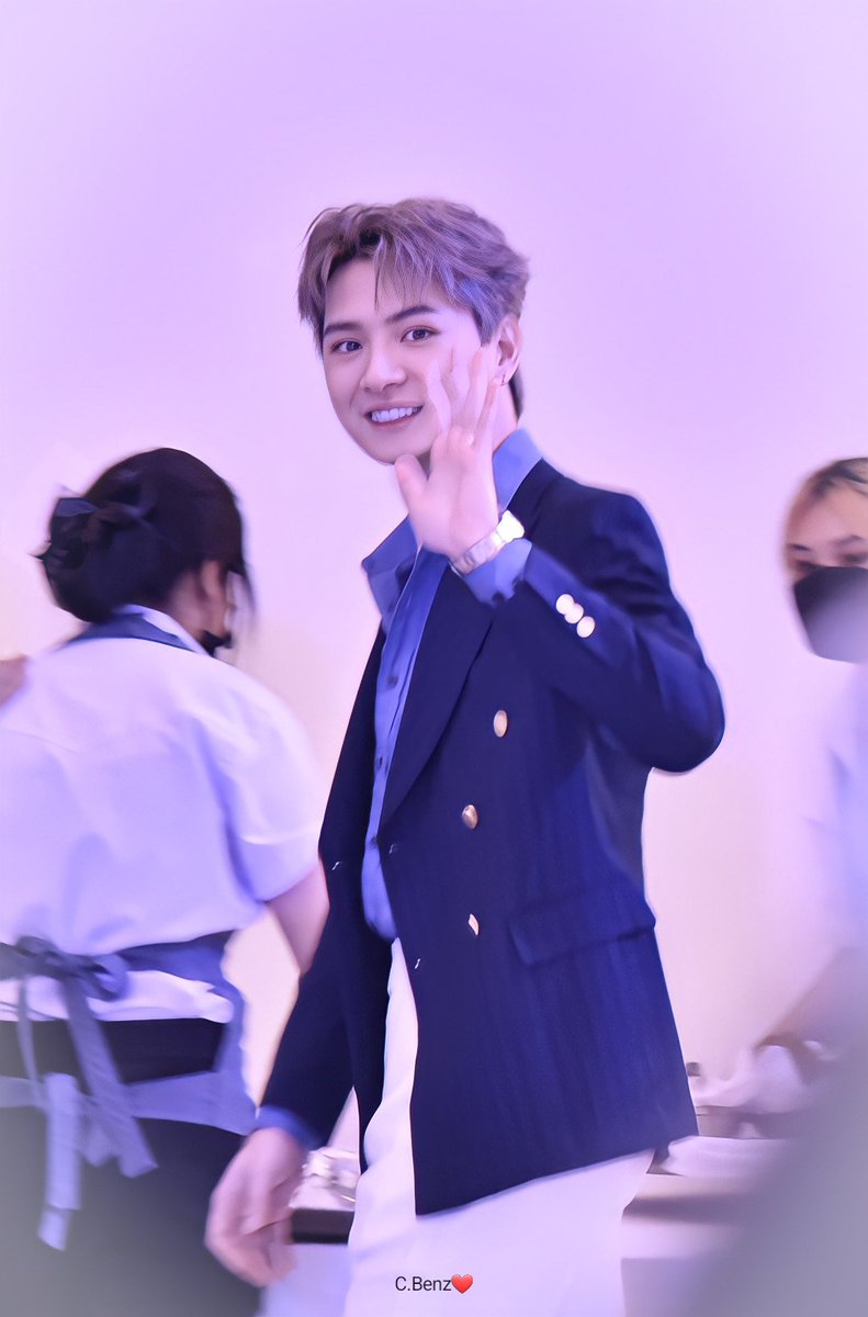 Bob_BL20's tweet photo. I love everything about them today 
They're so perfect 🫠😭❤️

#คริสสิงโต
#LancomexKristSingto https://t.co/pj5Emgd0df