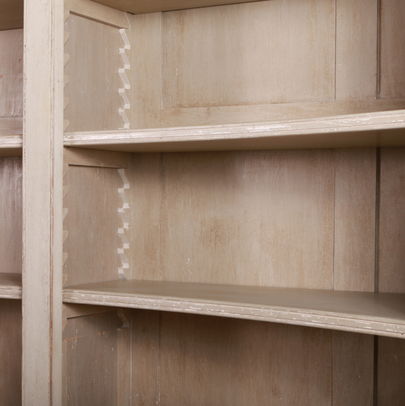 ArcadiaAntiques's tweet photo. Truly exceptional and very rare antique painted pine concave library bookcase.
Price: £22,000
https://t.co/mmO2YRyXwI
#LibraryBookcase #ConcaveLibraryBookcase #PaintedBookcases https://t.co/thssl77pav