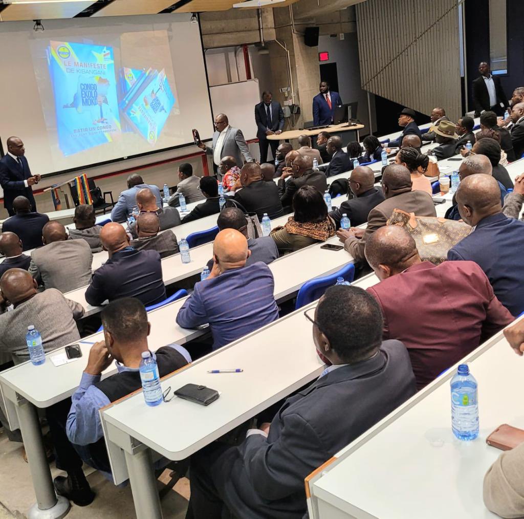 ChangementCong1's tweet photo. #RDC #MONTREAL 🇨🇦 #UNIVERSITE : MAFA 🦅, MAFA INTELLOS BIO devant les intellos Canadiens👇
La conférence-débat de ce dim 2.10 Lieu: ECOLE DES SCIENCES DE LA GESTION DE L'UNIVERSITÉ DU QUÉBEC À MONTRÉAL
(ESG UQAM) SALLE DS-R510🙏
Thème : L’INTÉGRITÉ ET BALKANISATION 🇨🇩👌 @TopCongo https://t.co/HyOHa10RB8
