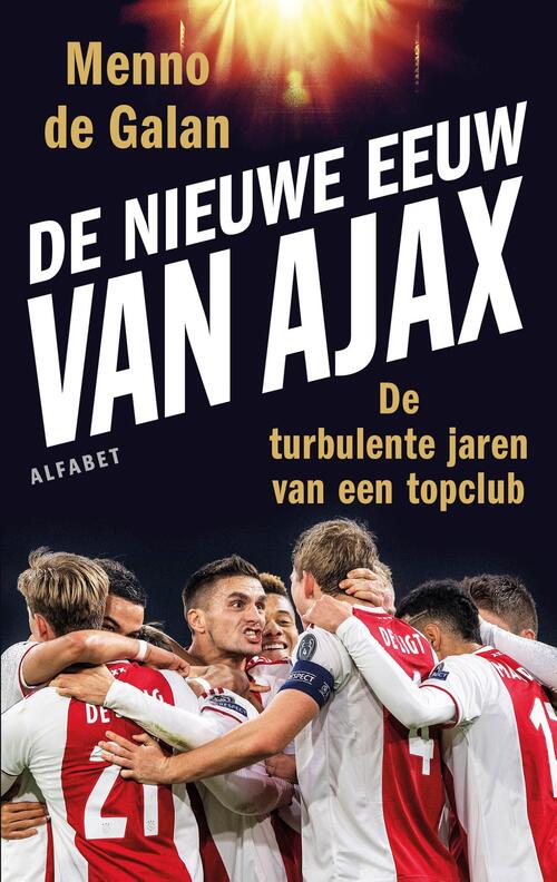 In 'De nieuwe eeuw van #Ajax' reconstrueert Menno de Galan de omwentelingen bij de club sinds 2000. De crisis, de pogingen tot wederopstanding, de herrijzenis.

#Branie geeft een exemplaar weg. Volg ons en retweet dit bericht. Vrijdag a.s. de winnaar!