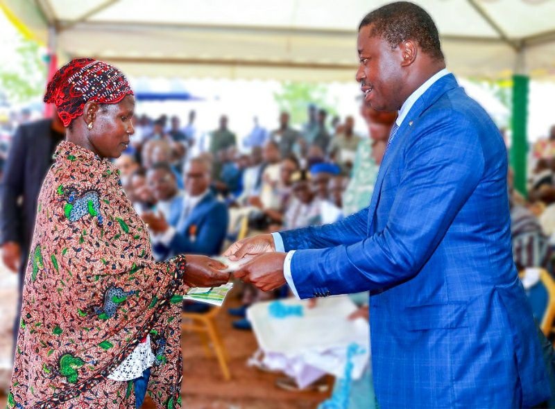 Togo/ Transfert monétaire pour soutenir les ménages vulnérables
Les n 2019 par le chef de l’Etat Faure Essozimna Gnassingbé, ont enregistré des résultats satisfaisants.