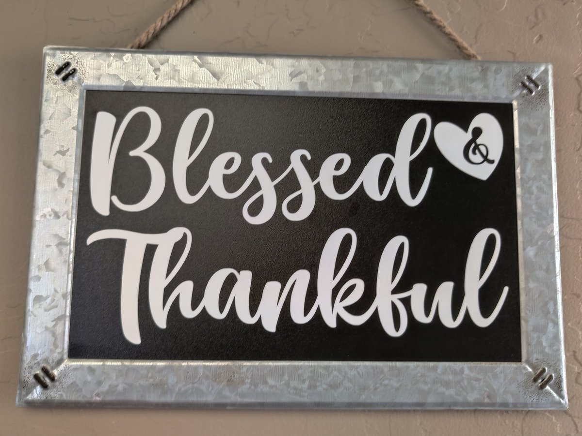 textmanipulator's tweet image. Chalkboard and Vinyl Sign with Galvanized Metal Frame, Home Decor, Thanksgiving Decoration, Fall Decor, Wall Decor, Framed Wall Art
 #VinylSign #frame #wall #decor #Chalkboard #DecorThanksgivingDecoration #Framed #art #CreationsbyCasady #EtsySeller

👉etsy.com/listing/107655…