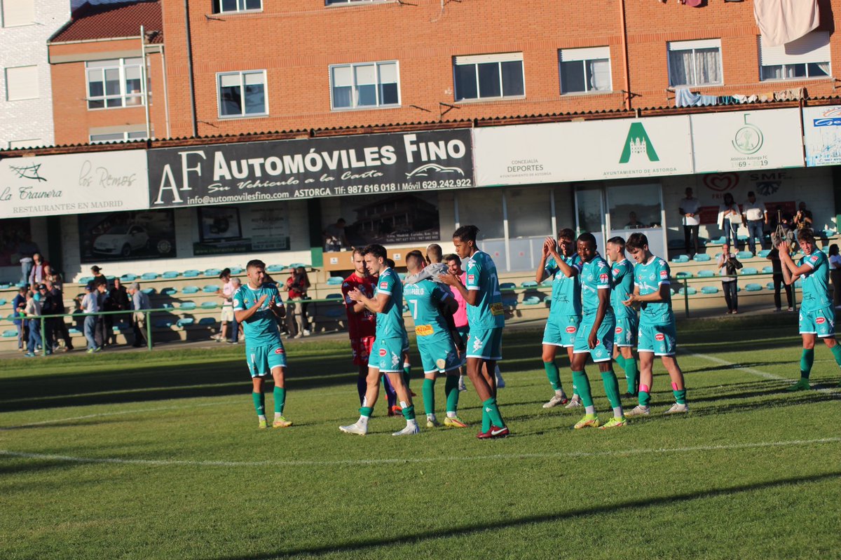 agrfutbolistas_'s tweet photo. #3RFEF ✅ victoria de nuestro jugador #AlexMachado con el @AtleticoAstorga que le hace ser líder en su grupo 👏👏 a seguir trabajando 🦾⚽️🦾
#AGR-SPOR | #AGENCIA
#GESTION | #REPRESENTACION https://t.co/jb41hRIF4z
