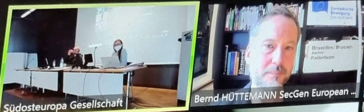 huettemann's tweet photo. Am #TdE2022 mit Vorstand @sudosteuropa zu wissenschaftlicher Expertise & #EBDpolitik & gemeinsames Netzwerken #Westernbalkan #turkeyEU sprechen?
Passend & angenehm.
Herzlichen Dank für die Einladung @ManuelSarrazin! Hier ist Beschlussvorlage für #EBDmv 📄 https://t.co/7h9KDvMG4P https://t.co/GBwzeZqZSc
