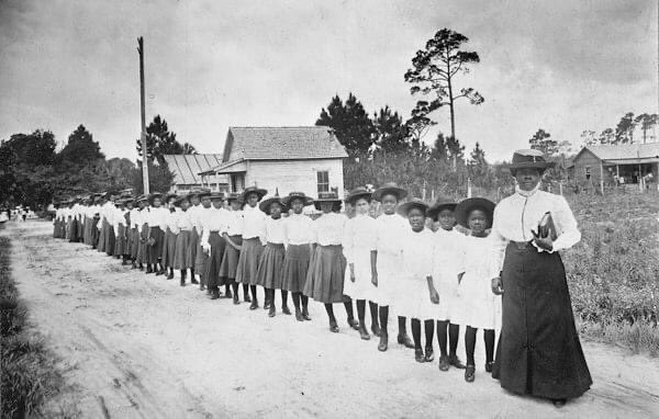 MoorInformation's tweet photo. October 3, 1904 — Dr. Mary McLeod Bethune established the Daytona Normal and Industrial Institute for Negro Girls, now known as Bethune-Cookman University in Daytona Beach, Florida. https://t.co/Bru0UztERK