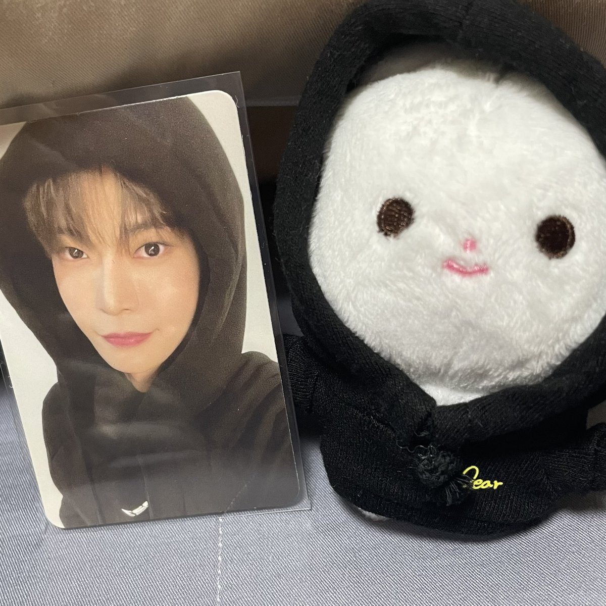 후드 쓴 무행이들