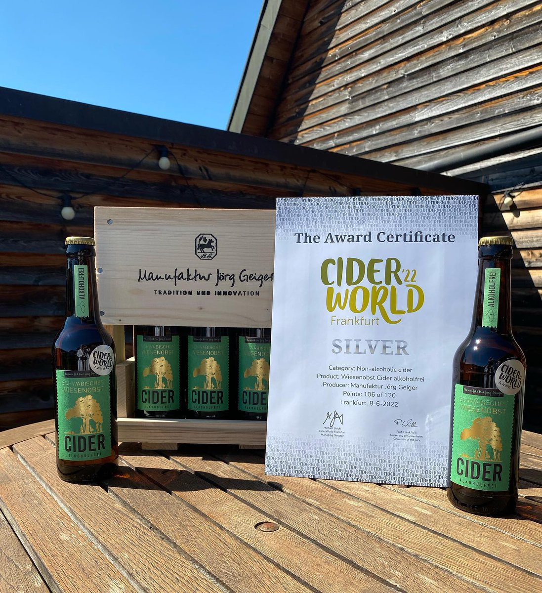 DelmosaBeverage's tweet photo. How do you Oktoberfest minus the alcohol? This is how we do it! WiesenObst Cider by Manufaktur Jörg Geiger. Coming soon! #nonalcoholic #dealcoholized #cider #soberoctober https://t.co/Jw8xm6VWln
