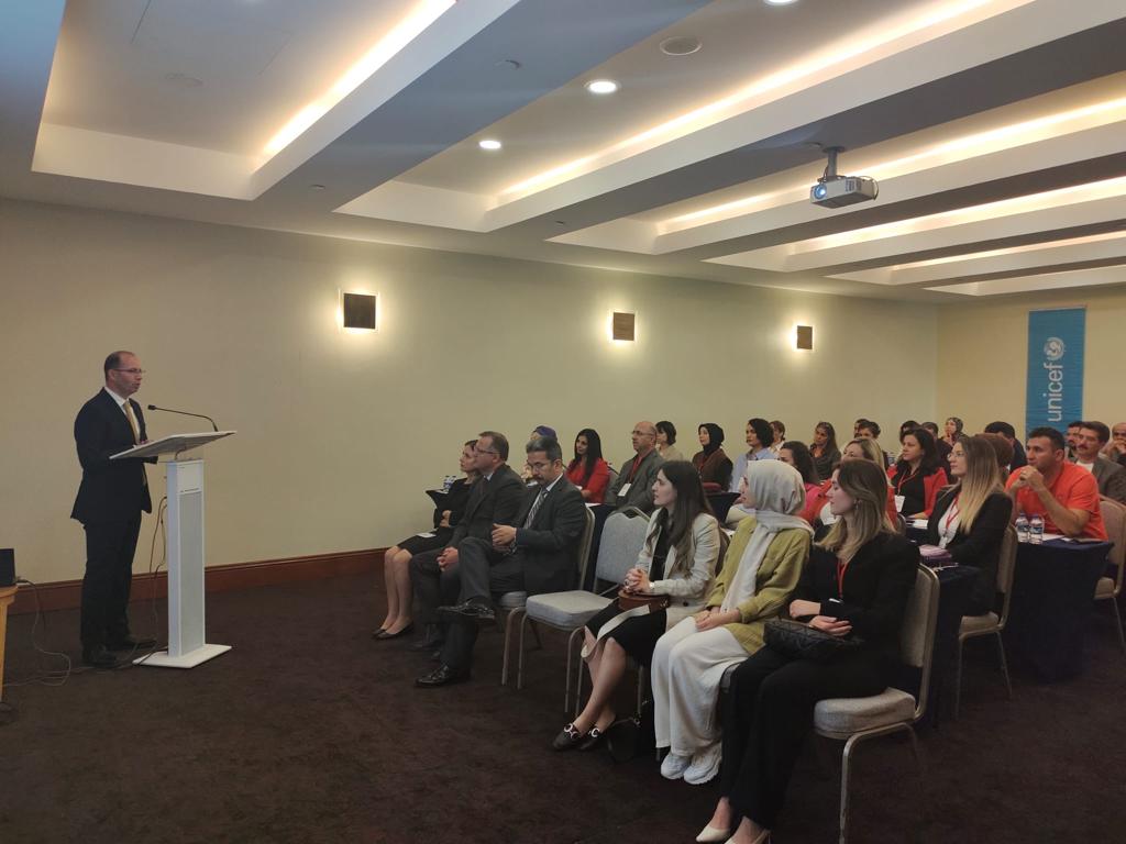 Matematik Seferberliği çalışmaları kapsamında akademisyenler, alan uzmanları ve öğretmenlerimizin dahil olduğu "Temel Eğitim Matematik Materyallerinin Dijitalleştirilmesi Projesi Çalıştayı" Genel Müdürümüz <a href="/tuncay_morkoc/">Tuncay Morkoç</a> 'un katılımlarıyla gerçekleştirilmektedir.  <a href="/tcmeb/">Millî Eğitim Bakanlığı</a>