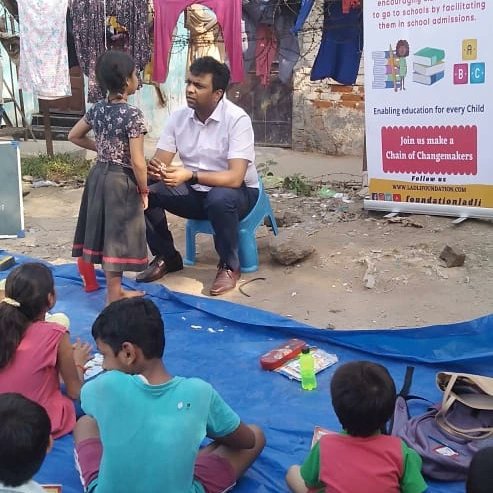 FoundationLadli's tweet photo. कुछ इस प्रकार व्यतीत लम्हे , आपको आपके अतीत से मिलाकर वर्तमान वास्तविकता से अनभिज्ञ होने से बचा लेते हैं।
Today Spent A #Qualitytime, with My kids at Ladli Foundation #Pathanshala.
There is something that recharge you to perform extraordinary. @AvdheshanandG https://t.co/Y8TL0jDxl8