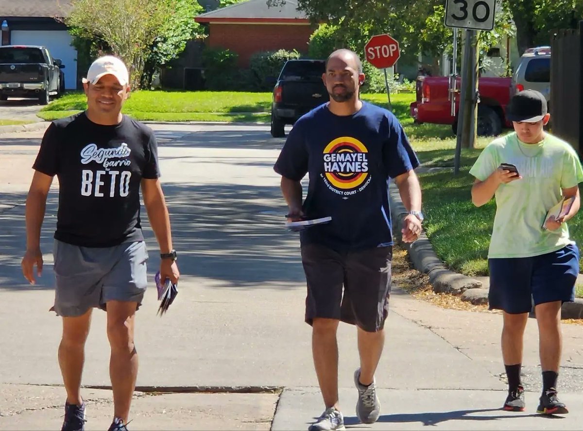 JMartinez4Hou's tweet photo. Enjoyed canvassing with @leadtogetherpac and @CIAHTX yesterday! Especially having my son, lil Joaquin with me. 

#allhandsondeck #VoteDemocratTicket https://t.co/6hWucM7gjo