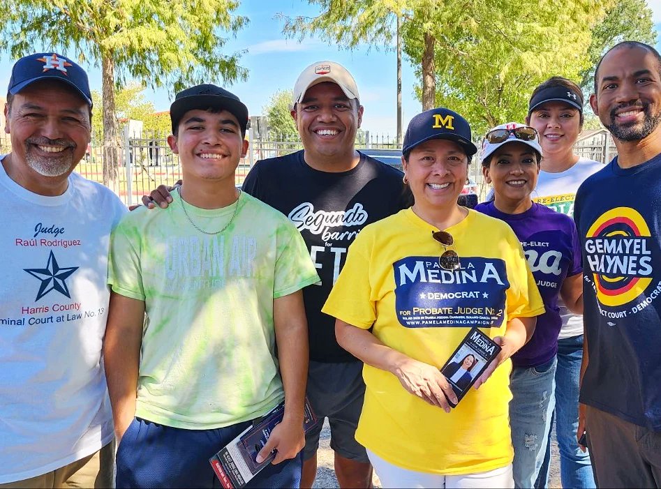 JMartinez4Hou's tweet photo. Enjoyed canvassing with @leadtogetherpac and @CIAHTX yesterday! Especially having my son, lil Joaquin with me. 

#allhandsondeck #VoteDemocratTicket https://t.co/6hWucM7gjo
