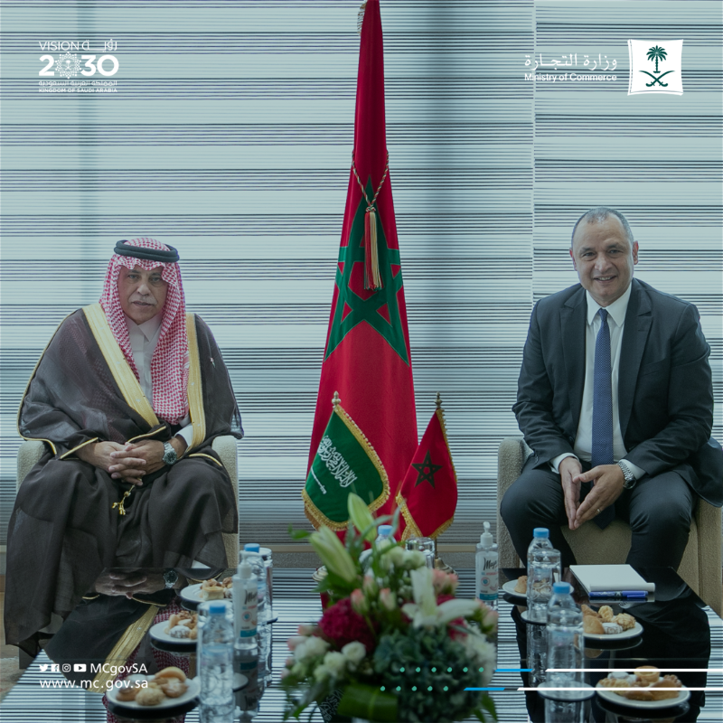 MCgovSA's tweet photo. معالي وزير التجارة يرأس وفدًا من القطاعين الحكومي والخاص إلى المغرب ويبحث تعزيز العلاقات التجارية والاستثمارية