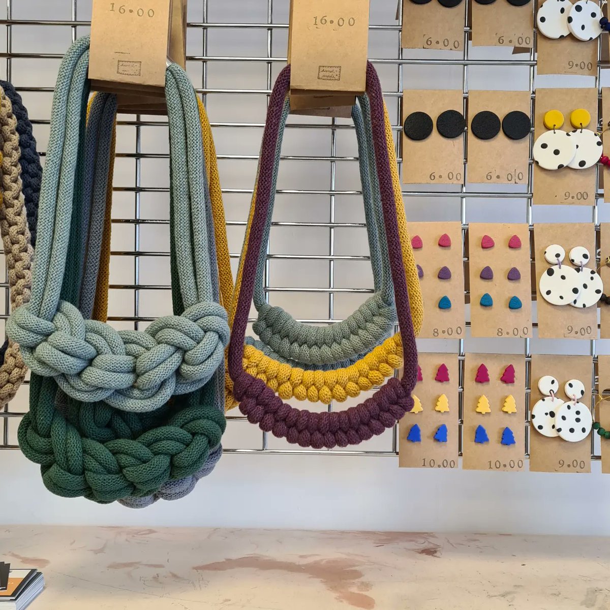 CreativesideLDN's tweet photo. We are open at #228chingfordmount from today till Monday 10th October 
Thank you for the opportunity @wfcouncil #e4 https://t.co/NhGdxfB2WD