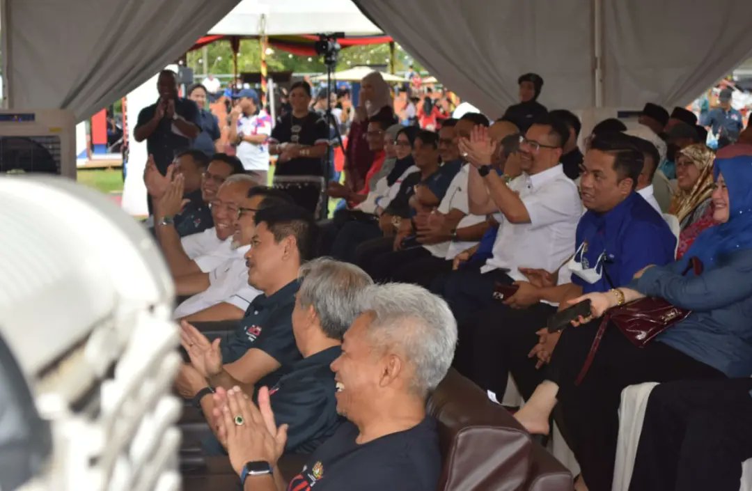 INFRAKKDW's tweet photo. Mini Karnival Usahawan Desa (KUD) Limbang
Tarikh :30 September hingga 2 Oktober 2022
Tempat :Kompleks Sukan Limbang, Sarawak
Dirasmikan oleh YB Dato’ Seri Mahdzir bin Khalid, Menteri Pembangunan Luar Bandar.
#kplb
#infrakplb
#luarbandarsejahtera
#KeluargaMalaysia https://t.co/LHmVsOxA9q