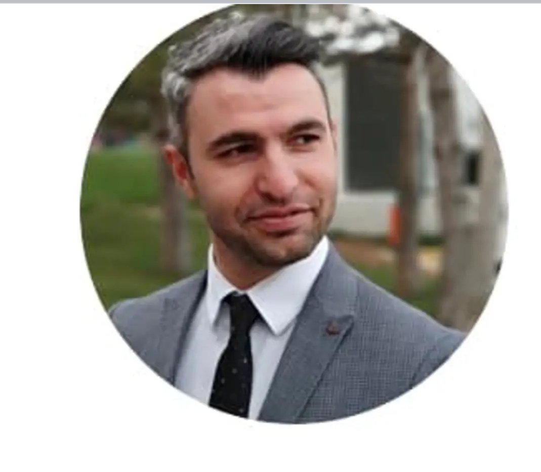 X_QZ_asfuz1881's tweet photo. ... #OnurŞener in ölümüyle ilgili olarak gözaltına alınan şüphelilerin Ali Gündüz, İlker Karakaş, Semih Soyalp
Doğa Jale Erberk, Gözde G��ndüz olduğu iddiası ve şüphelilere ait olduğu öne sürülen fotoğraflar sosyal medya platformlarına düştü
++
#OnurŞenerİçinAdalet https://t.co/y7EmJsgyoS