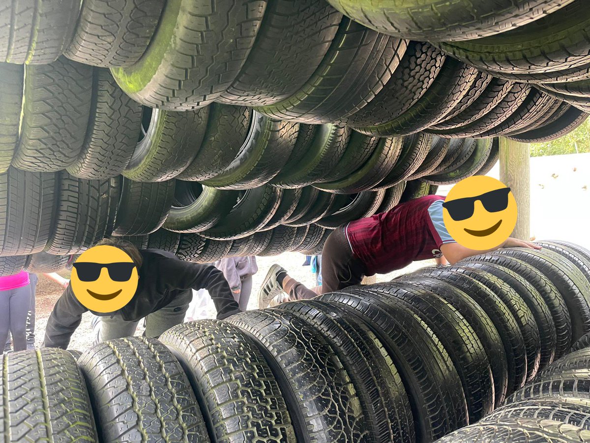 MrsFrancisPB's tweet photo. A busy morning… mixed feelings as we head home. What an incredible weekend away with the most amazing staff and students #proudtobeplantsbrook https://t.co/3egsxl1xxr