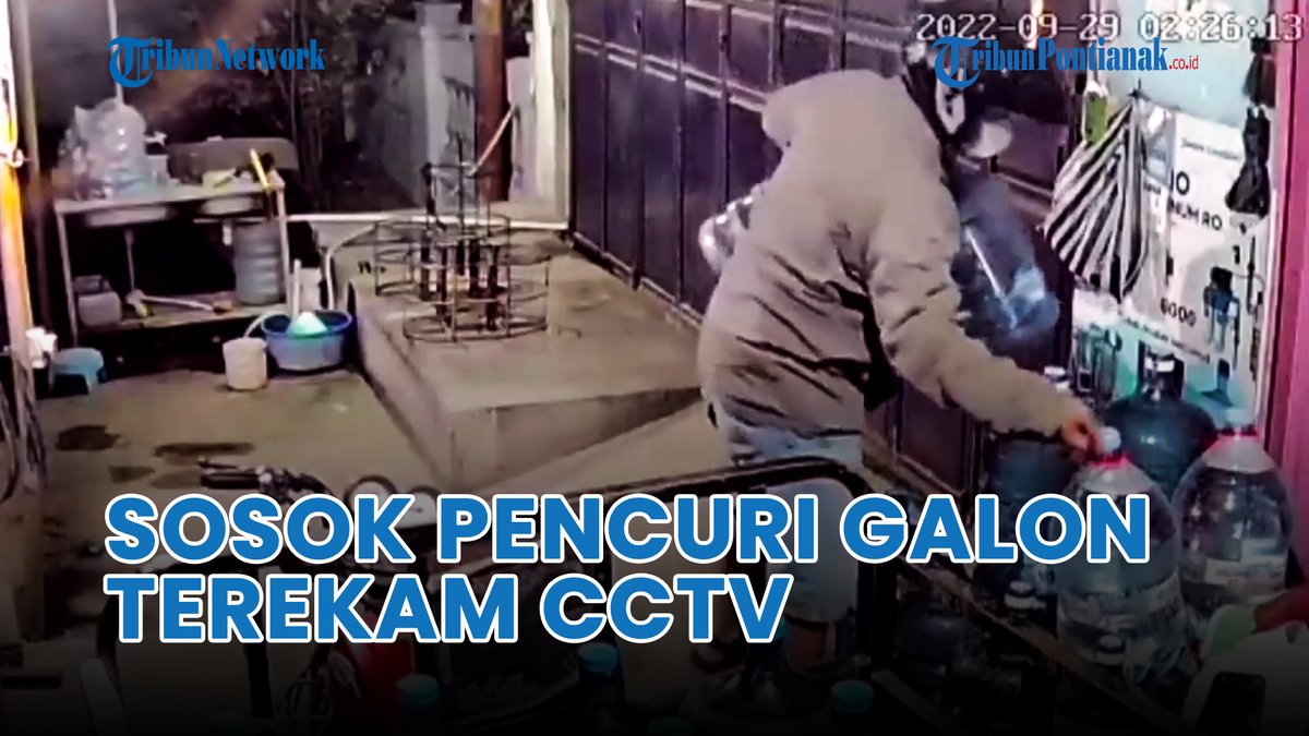 tribunpontianak's tweet photo. ®️ 🔴 Sosok Maling Galon Terekam CCTV https://t.co/KviXVo9U0l lewat @YouTube
#sosok #maling #galon #terekam #cctv Giring Salim Capres 3 Oktober Baperan Morgan Ajeng CAT 4 #ไม่ได้ชอบทะเลแต่พี่ชอบเธอ #ออฟกัน Happy Boyfriend Kapolres Malang Ramen CAT 2 https://t.co/2r1Gycx6Cv