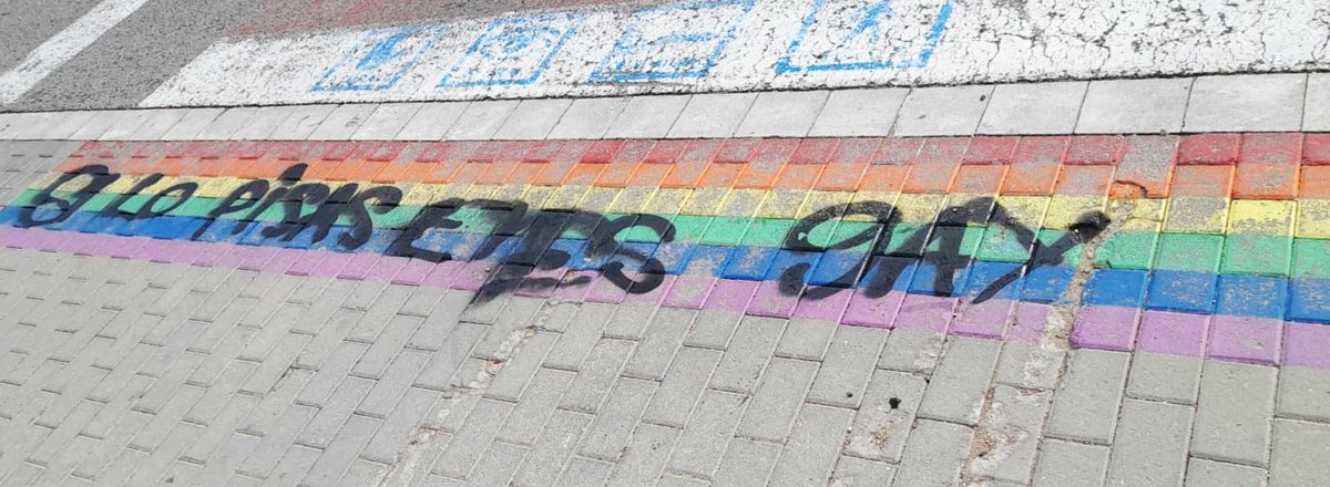 IEDMangrane's tweet photo. 🏳️‍🌈La comunitat educativa del centre rebutgem tota manifestació que ❌NO respecte els drets en llibertat afectivosexual. 

❌NO són els nostres valors. 
❌NO els compartim.

🏳️‍⚧️Cal continuar Coeducant pel present i el futur d'una societat oberta a la diversitat. 

🪁#IEDM_AlVent🌈 https://t.co/dygDbv6rJ9
