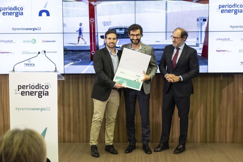 sostAMB's tweet photo. Dijous al 🚄Vespre a Madrid vam assistir als premis del @Per_Energia on hem sigut finalistes 🏅en categoria mobilitat sostenible pel projecte @V2Market
👉Consulta'l
https://t.co/D7upSjUblS
https://t.co/ziyr0cTqSb https://t.co/wJThGzGbtc