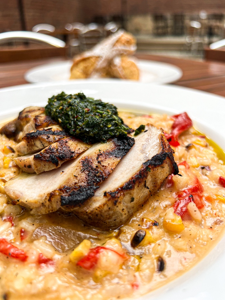 GravyRaleigh's tweet photo. This week, Monday won't be mundane. Downtown Raleigh Restaurant Begins today, &amp; our team of culinarily artists has crafted a menu that will have you performing that happy wiggle you do when you eat something spectacular. View our website to check out the mouthwatering menu. https://t.co/hpvZrNMK58