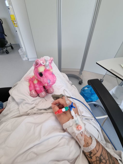 Surgery done. Got a Unicorn as a recovery gift 🎁 😂 https://t.co/RYKe9X1tTM<a href="/tag/selfie"class="tags"><span>#selfie</span></a><a href="/tag/vibes"class="tags"><span>#vibes</span></a><a href="/tag/bodypositivity"class="tags"><span>#bodypositivity</span></a><a href="/tag/boldmoves"class="tags"><span>#boldmoves</span></a><a href="/tag/riskytakes"class="tags"><span>#riskytakes</span></a>