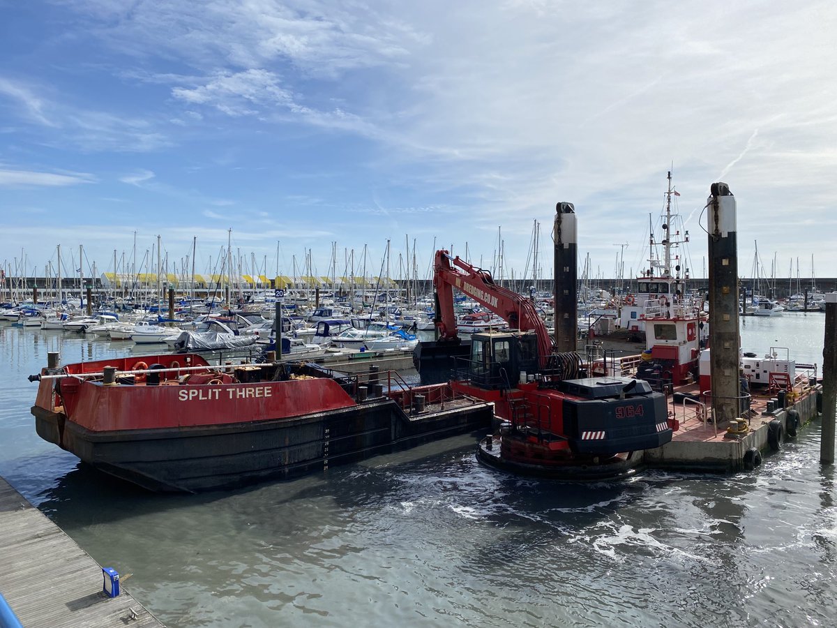 hazlitteastman's tweet photo. This dredger needs to be in Brighton Marina for at least another year.  It hasn’t been properly maintained for years. https://t.co/Rj614LjhUu
