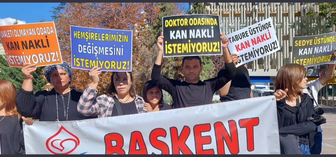 ULUS0Y's tweet photo. Hacettepe hastanesi Hematoloji bölümünde tedavi gören Talasemi hastalarıyız. Tedavi sürecinde yaşadığımız sorunlar ve fiziksel koşullar, AB tarafından her sene ödüllendirilen bir hastaneye hiç yakışmıyor.
@Hacettepe1967 
@saglikbakanligi 
#BaskentTalasemiDerneği
@talasemi_fed https://t.co/tEF9jU5L1y