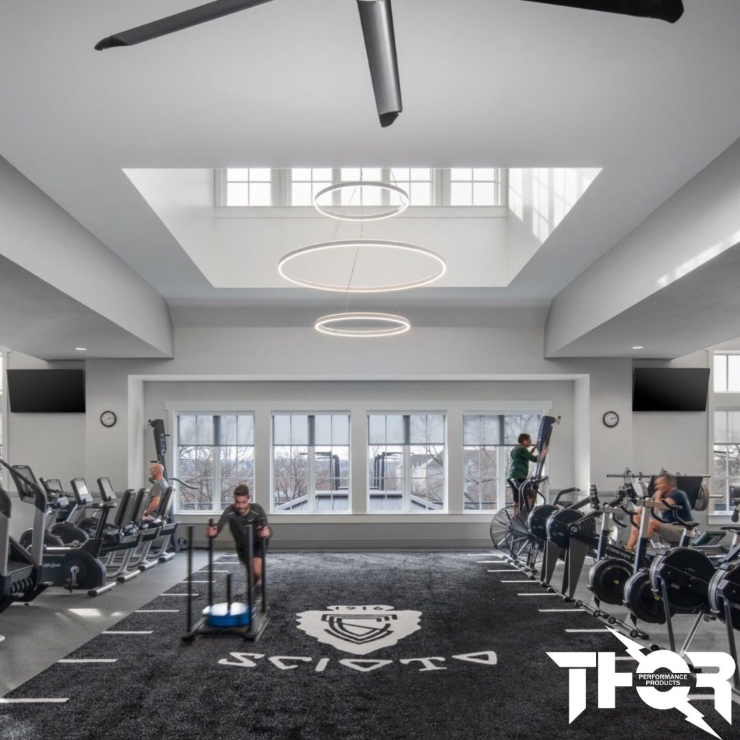 ThorPerformance's tweet image. If the facility you’re designing has any group training or functional elements, the right turf selection is the best place to start - since it’s the biggest piece of equipment you will have.

#flooredbyTHOR #ThorPerformanceTurf #artificialgrass #flooring #interiordesign #fitness