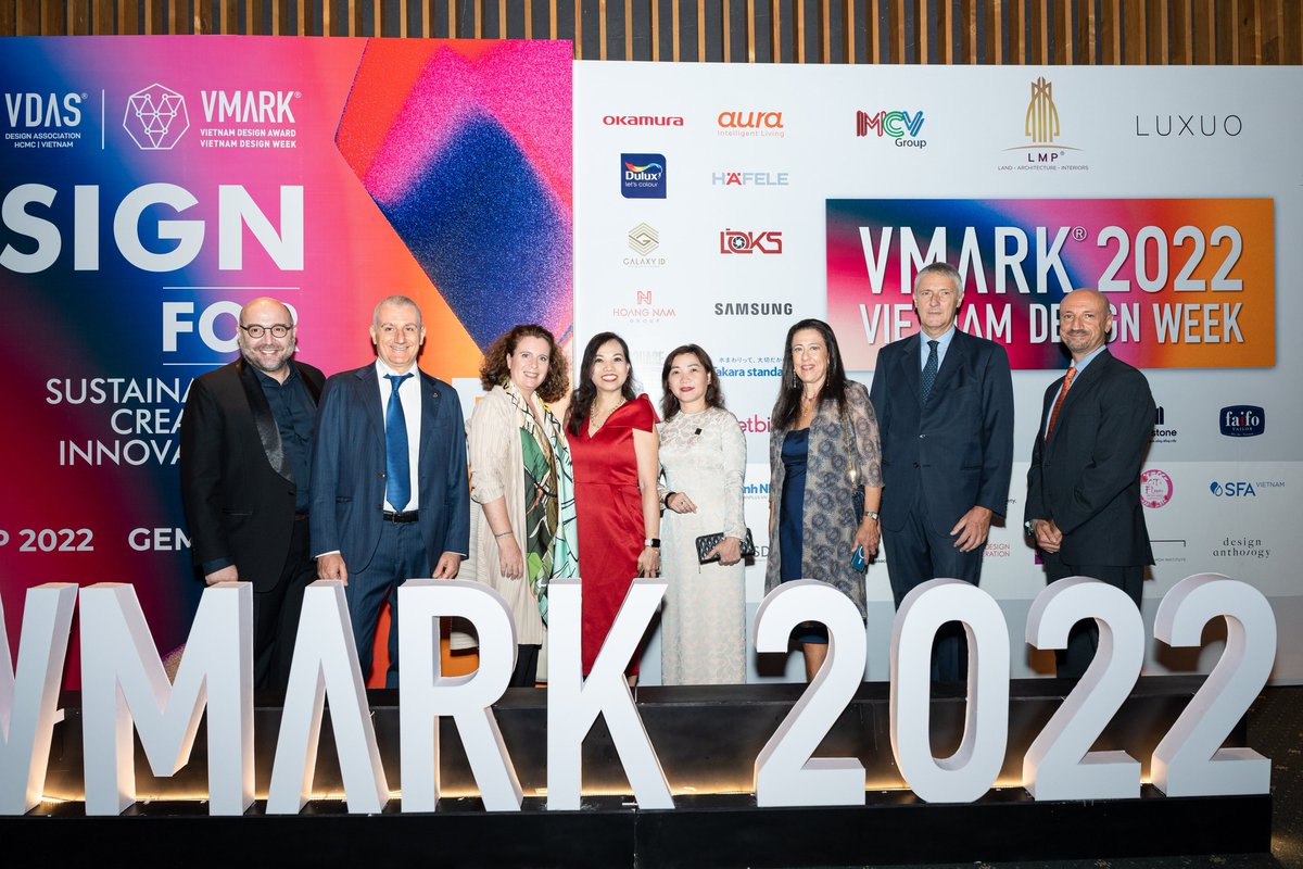 IchamV's tweet image. On September 29-30, 2022, ICHAM attended and interacted with companies' representatives at #VMARK Vietnam Design Award 2022 - an annual event organized by #VDAS to execute the mission of stimulating the #Vietnamese #Designindustry internationally.
#icham #event