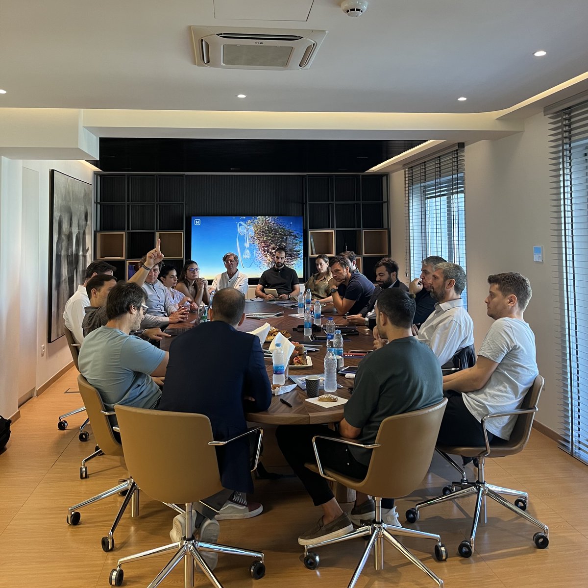 EndeavorGr's tweet image. “Why now?” 

One important question Andreas Stavropoulos, Partner at Threshold Ventures &amp;amp; Endeavor Greece Board Member, advised founders to ask themselves as their companies #accelerate, at a round-table discussion with founders and investors from the #GreekTech scene 🚀