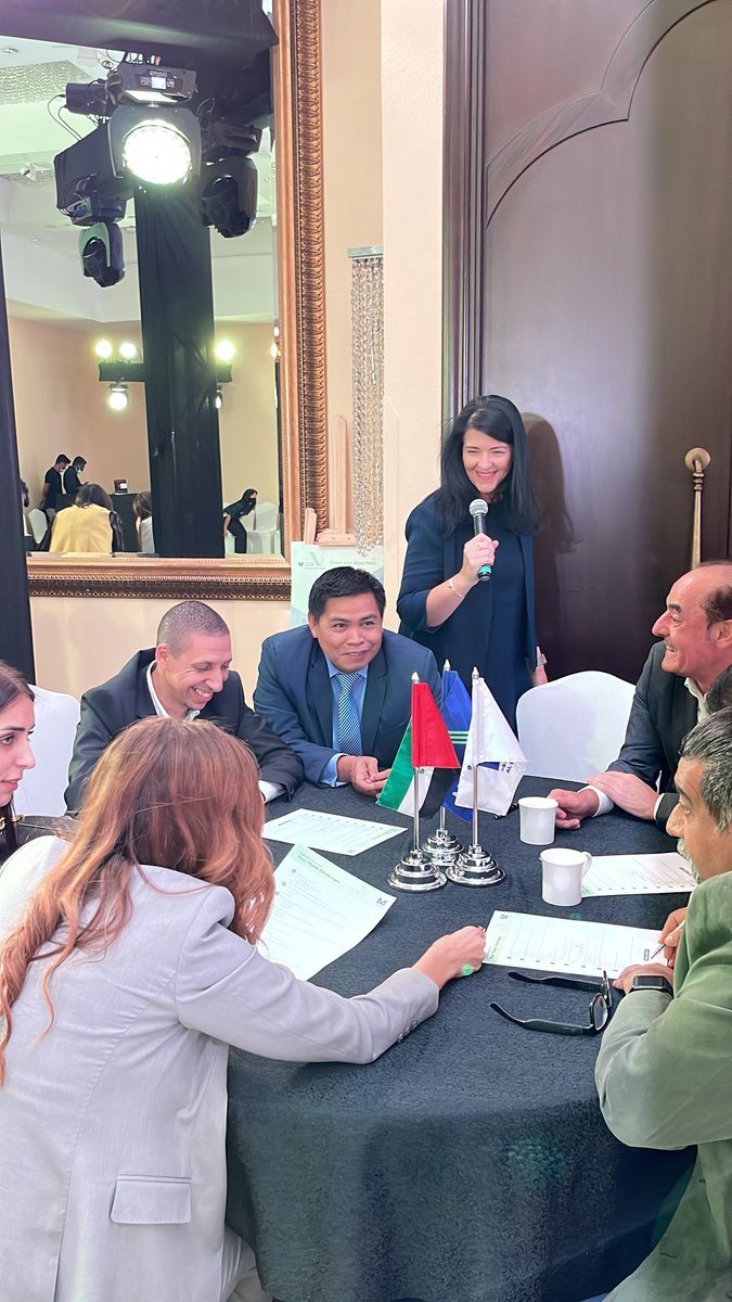 SelectTraining's tweet image. We loved the energy from the delegates at Al Masaood!
Select had the privilege to organise a team building event for Al Masaood's Executives. 
.
We curated custom activities keeping in mind Al Masaood's industry, core values and vision for the future.
.
#selecttraining #almasaood