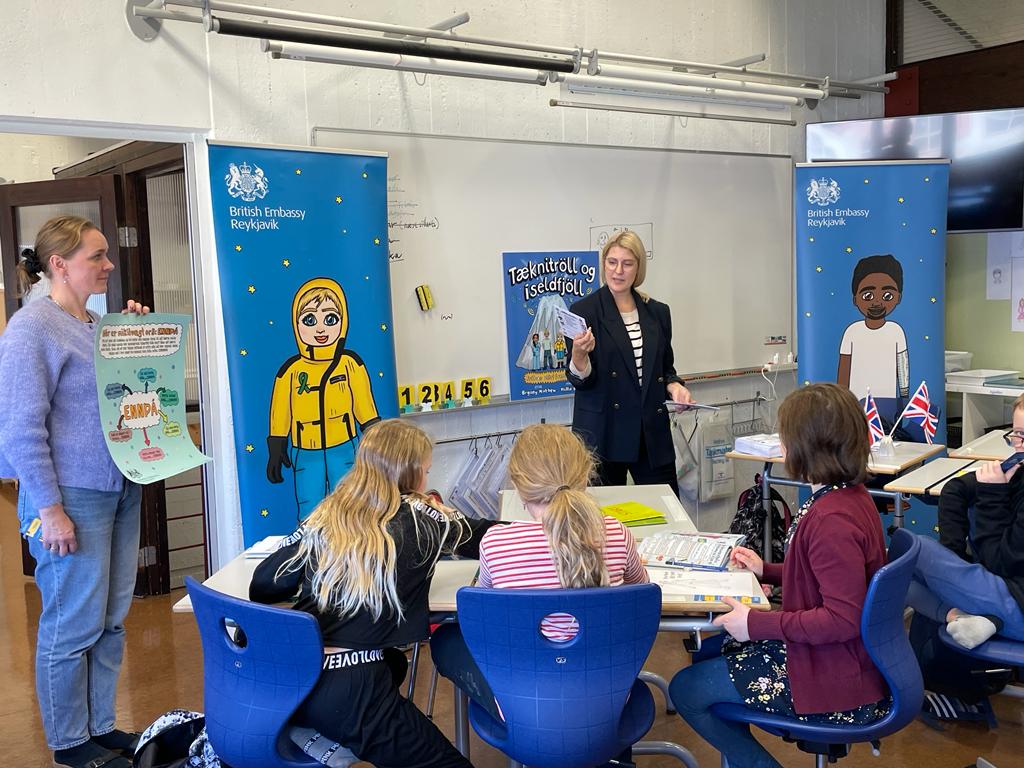 UKinIceland's tweet photo. Thank you West Fjords for the wonderful welcome! ๐ฎ๐ธ
We're happy to have gotten a chance to give our new book to schools and libraries, while chatting to the kids about the exciting careers of the future! โจ๏ธ
Looking forward to our next visit!
#futureisbright #readingisgreat https://t.co/fz8ni0vnzu