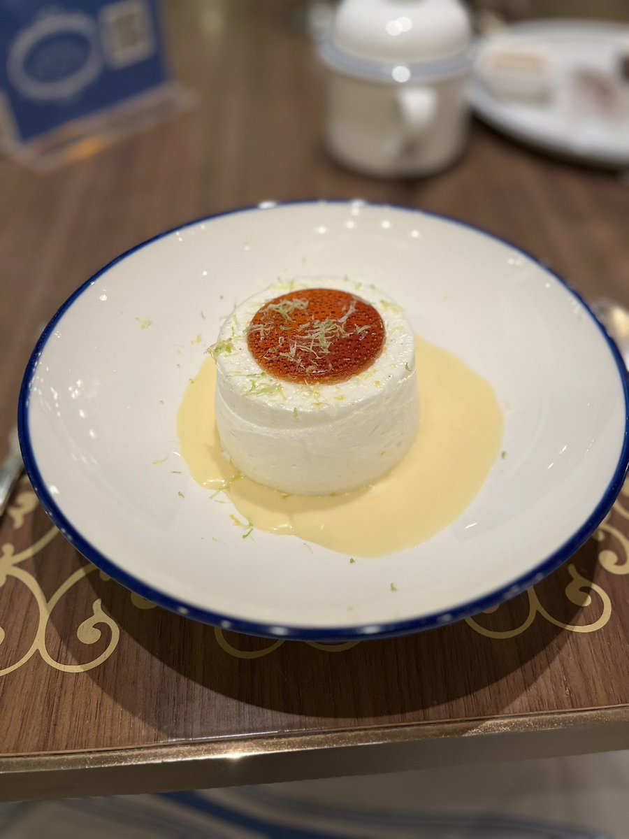 emmawatts317's tweet photo. @princesscruises #skyprincess dinner in #surlaMer last night was really excellent! We’ve booked to go again #specialitydining #treat #cruise #princess #luxury https://t.co/sM0rSr19oT
