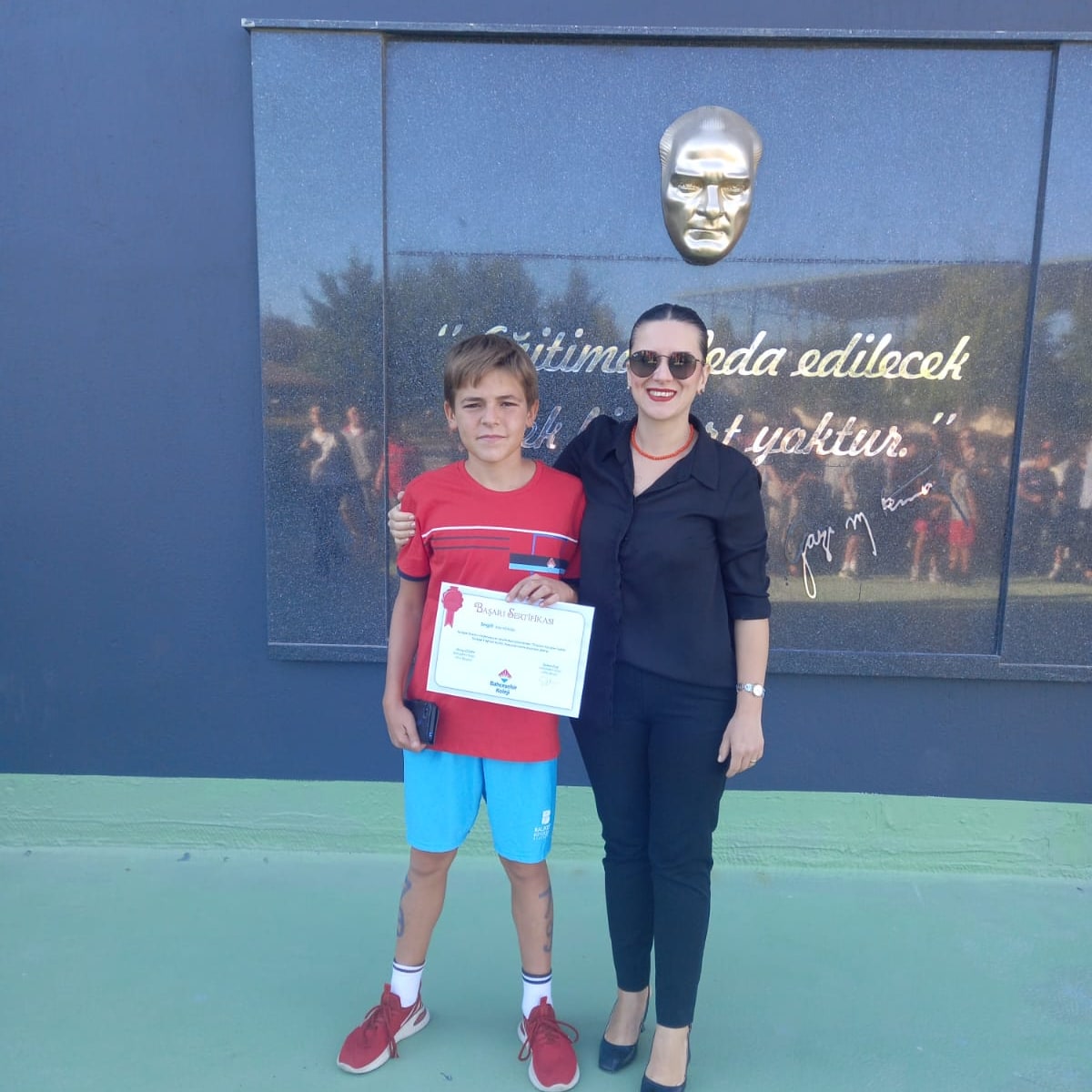 Türkiye Triatlon Federasyonu tarafından düzenlenen yarışlarda Türkiye 1.si olan öğrencimiz Ada Adasal'ı tebrik eder, başarılarının devamını dileriz.🏅🏆