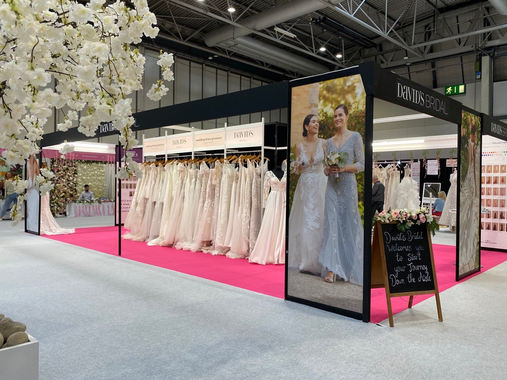 Guides For Brides tweet media