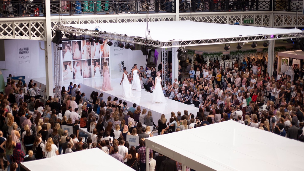 It's your final chance to attend @nationalwedding this Autumn! 💜 TNWS are hosting a fabulous event where you can meet suppliers, watch incredible catwalks & listen to helpful WED talks 💍⁠ ⁠ Get your tickets now for Excel London (15th-16th October) ✨⁠ l8r.it/ge9O